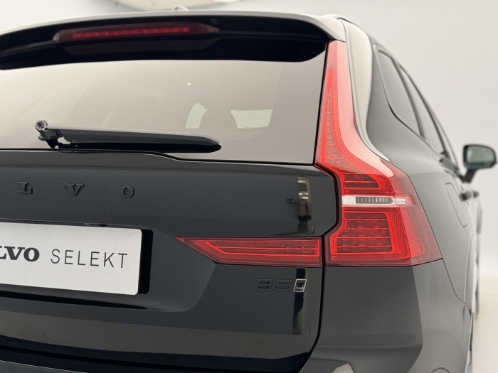 Volvo XC60 B5 AWD BLACK EDITION AUT 2.0 Edition