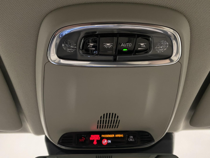 Volvo XC60 B4 AWD DARK PLUS AUT CZ