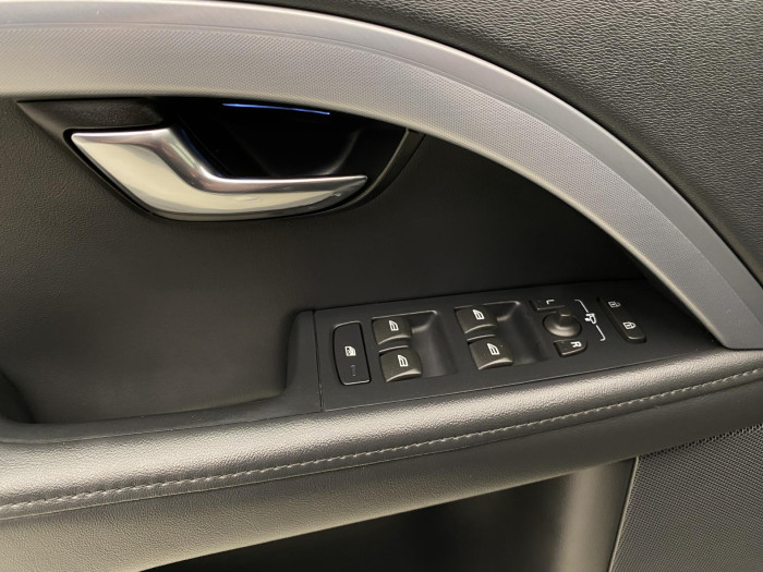 Volvo XC70 D4 AWD SUMMUM AUT CZ 2.4 d Summum