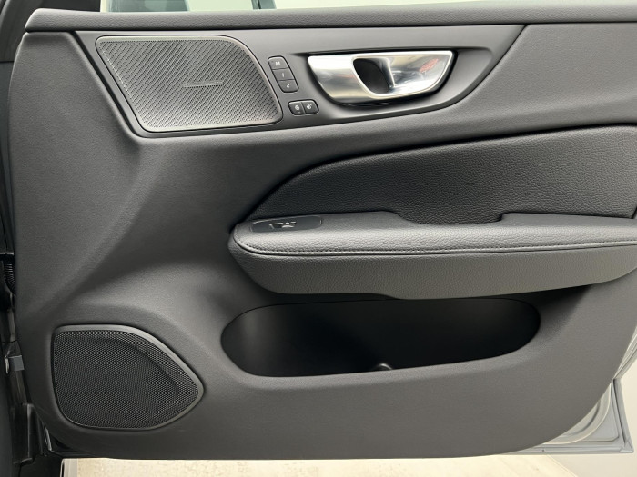 Volvo V60 CC B4 PRO AUT 1.maj. REZERVACE 2.0 CC CC