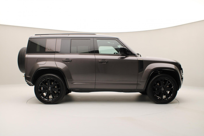 Land Rover Defender P635 OCTA AWD AUT