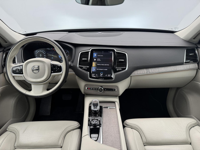 Volvo XC90 B5 AWD INSCRIPTION REZERVACE
