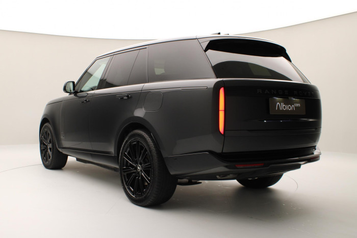 Land Rover Range Rover P550e AUTOBIOGRAPHY SWB