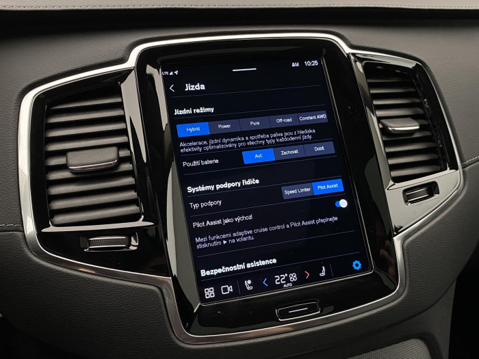 Volvo XC90 T8 AWD RECHARGE PLUS DARK AUT