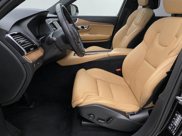 Volvo XC90 D5 AWD INSCRIPTION REZERVACE 2.0 d