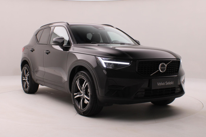 Volvo XC40 B3 DARK PLUS AUT CZ