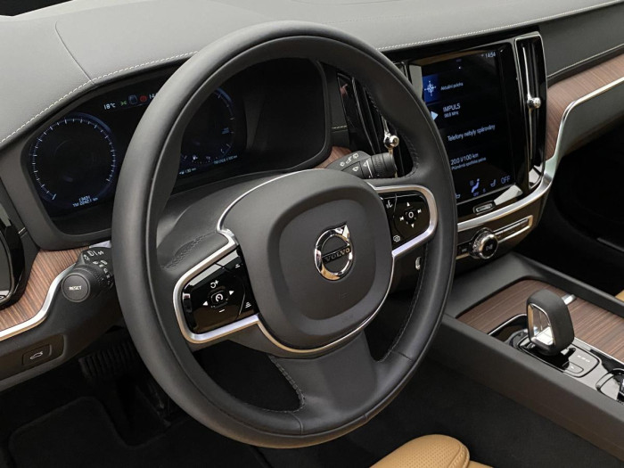 Volvo V60 CC B4 AWD ADVANCED REZERVACE 2.0 CC CC