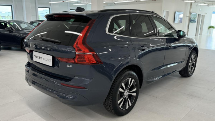 Volvo XC60 B4 CORE AUT REZERVACE