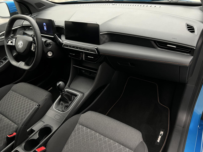 MG MG3 1.5 ICE EXCITE CZ 1.maj.