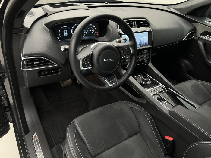 Jaguar F-Pace 30D S AWD AUT 3.0 d