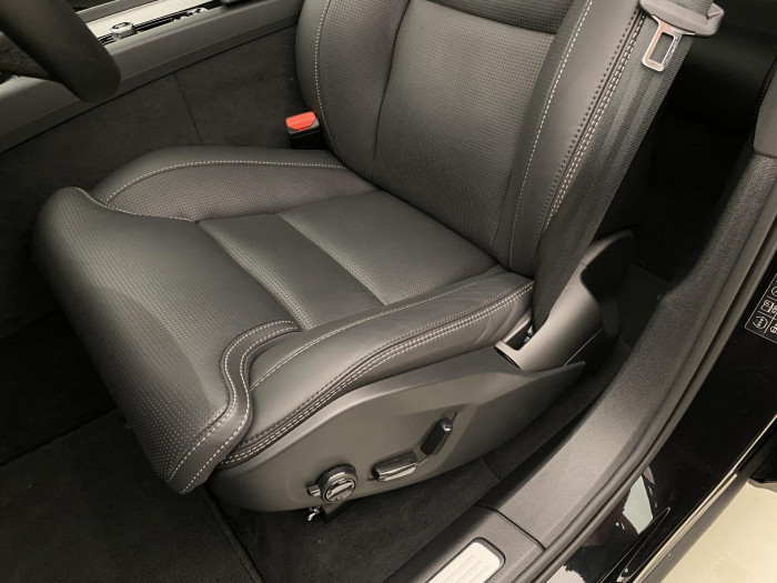 Volvo XC60 B5 AWD ULTIMATE BLACK EDITION 2.0 Edition