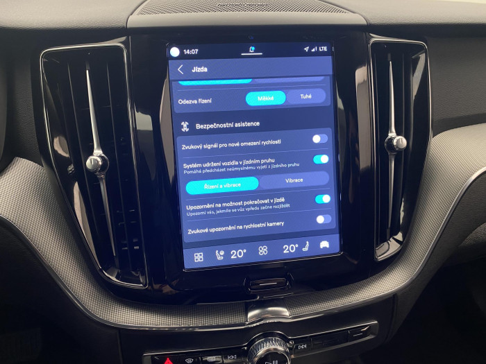 Volvo XC60 B5 AWD DARK PLUS AUT