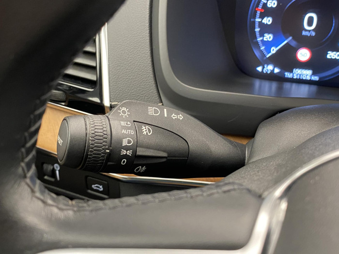 Volvo XC90 B5 AWD INSCRIPION AUT CZ