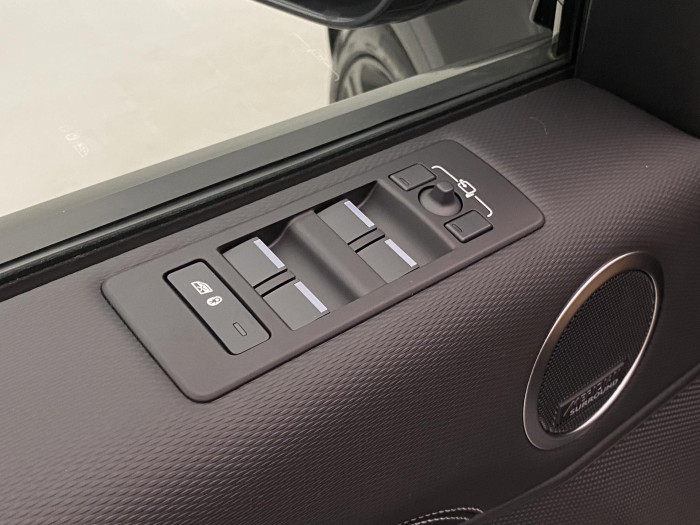 Land Rover Discovery D300 AWD DYNAMIC HSE REZERVACE 3.0 d Dynamic