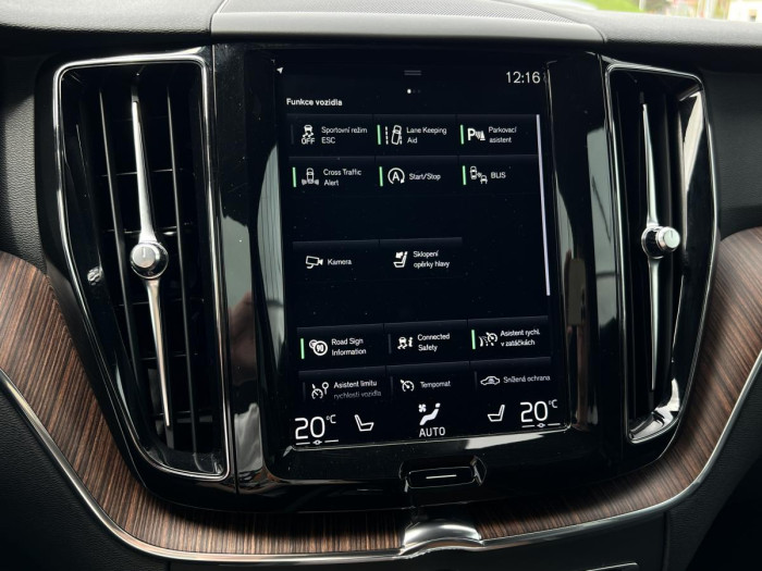 Volvo XC60 B5 MOMENTUM Aut 1.maj. 2.0 Momentum