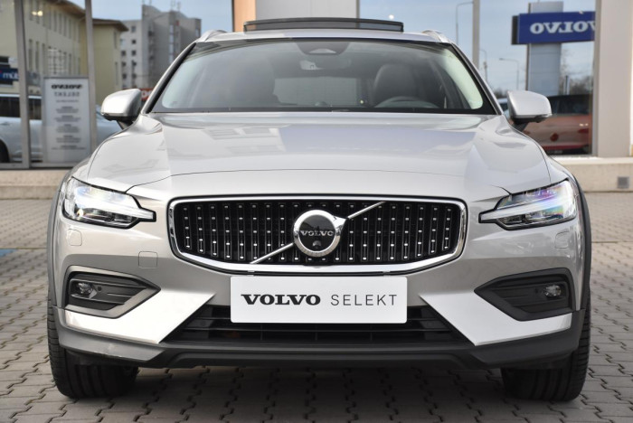 Volvo V60 CC B4 AWD ULTIMATE AUT 1.maj. 2.0 CC CC