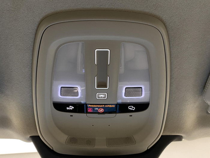 Volvo XC90 T8 AWD RECHARGE DARK ULTRA 7m