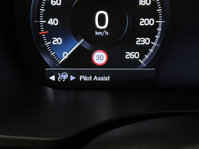 Volvo XC60 B5 AWD INSCRIPTION AUT 1.maj.