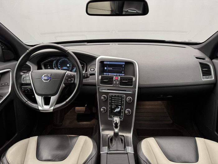 Volvo XC60 D5 AWD SUMMUM CZ 2.4 d Summum