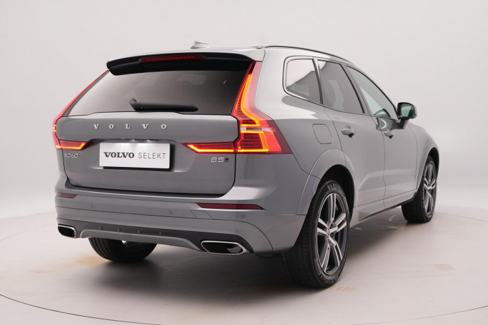 Volvo XC60 B5 AWD R-DESIGN AUT