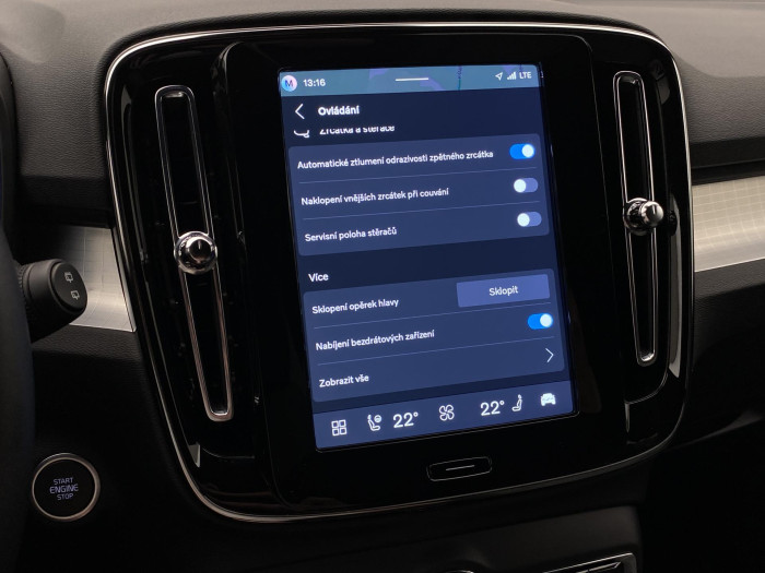 Volvo XC40 B3 DARK PLUS AUT CZ