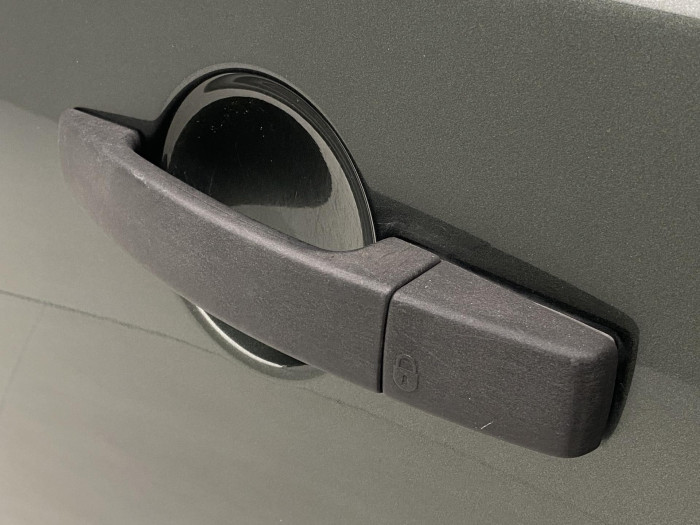 Land Rover Discovery 3 TDV6 HSE AWD REZERVACE