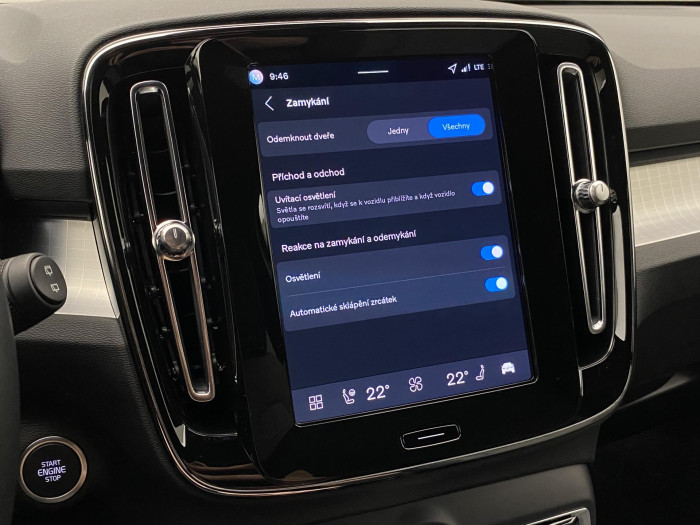 Volvo XC40 B3 AUT DARK PLUS