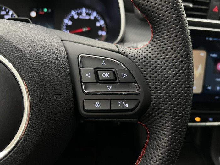 MG ZS 1.5 ESSENTIAL PLUS CZ