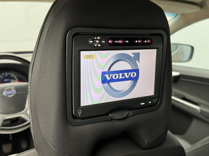 Volvo XC60 D3 AWD MOMENTUM CZ 1.maj 2.4 d Momentum