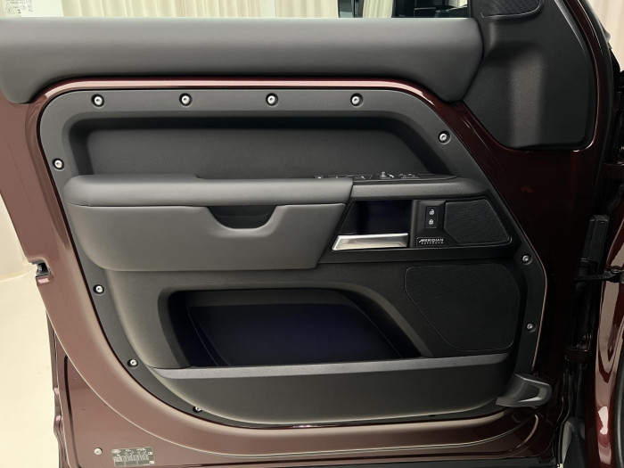 Land Rover Defender 110 D300 SEDONA EDITION AWD 3.0 d Edition