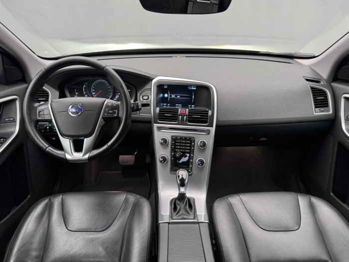 Volvo XC60 D4 SUMMUM AUT CZ 2.4 d Summum