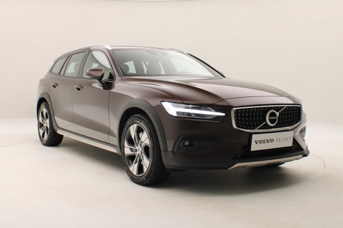 Volvo V60 CC D4 AWD PRO AUT REZERVACE 2.0 d CC CC