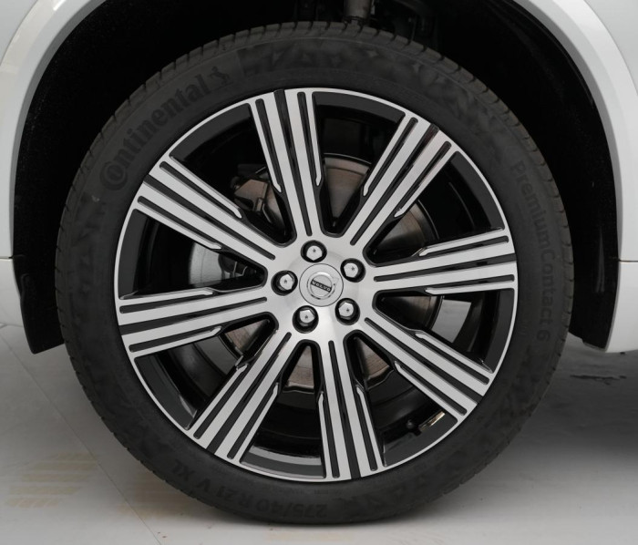 Volvo XC90 B5 AWD AUT BRIGHT PLUS 7-míst