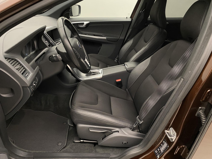 Volvo XC60 D4 AWD MOMENTUM POLESTAR AUT 2.4 d Momentum