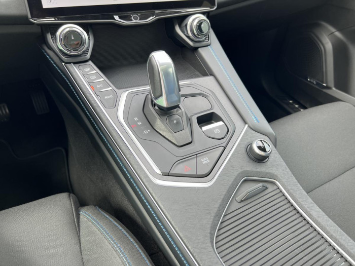 Lynk & Co 01 HEV Aut 1.maj.