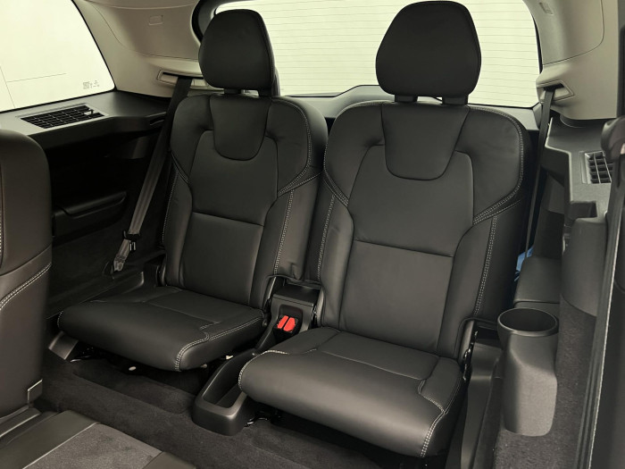 Volvo XC90 B5 AWD PLUS DARK 7MÍST AUT CZ