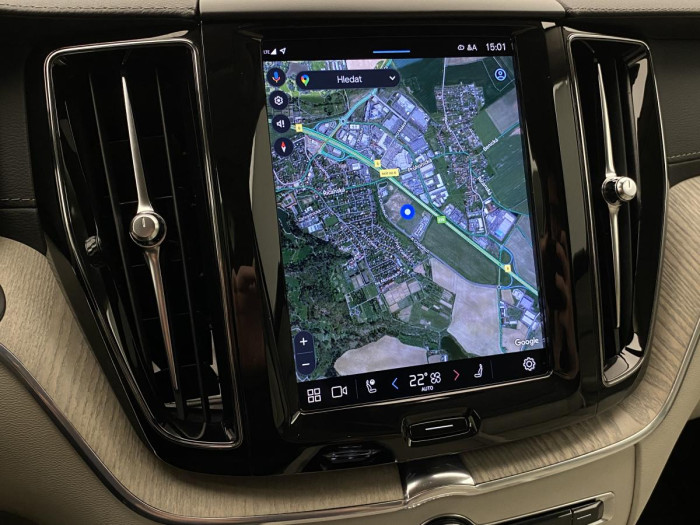 Volvo XC60 B5 AWD INSCRIPTION REZERVACE