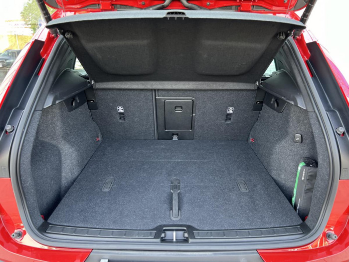 Volvo XC40 B4 AWD DARK ULTIMATE Aut 1.maj