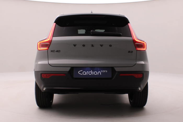 Volvo XC40 B3 AUT PLUS BLACK EDITION