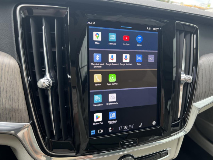 Volvo V90 CROSS COUNTRY B5 AWD REZERVACE
