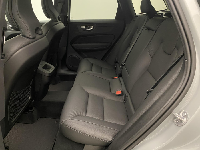 Volvo XC60 B5 AWD AUT DARK PLUS