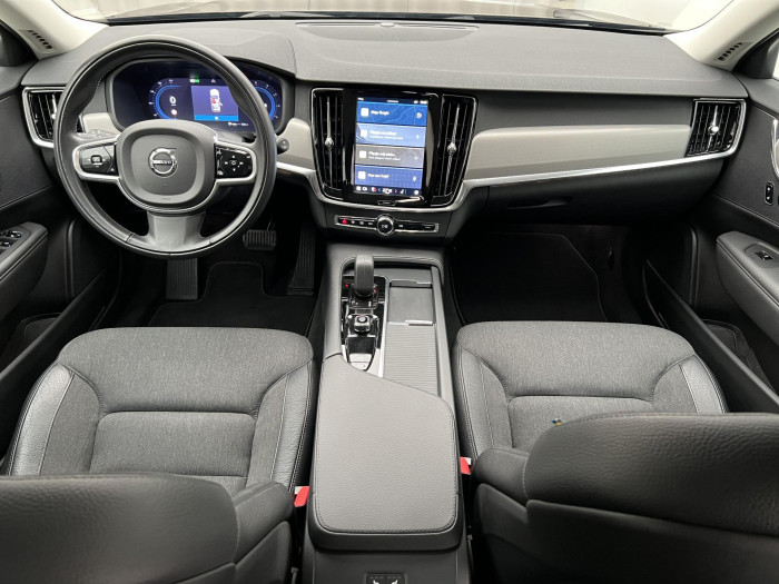 Volvo V90 B4 MOMENTUM AUT 2.0 Momentum