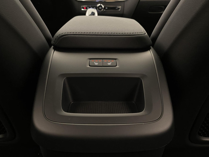 Volvo XC60 B5 AWD AUT DARK PLUS