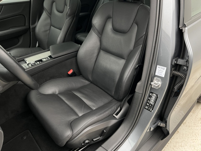 Volvo V60 CC B4 PRO AUT 1.maj. REZERVACE 2.0 CC CC