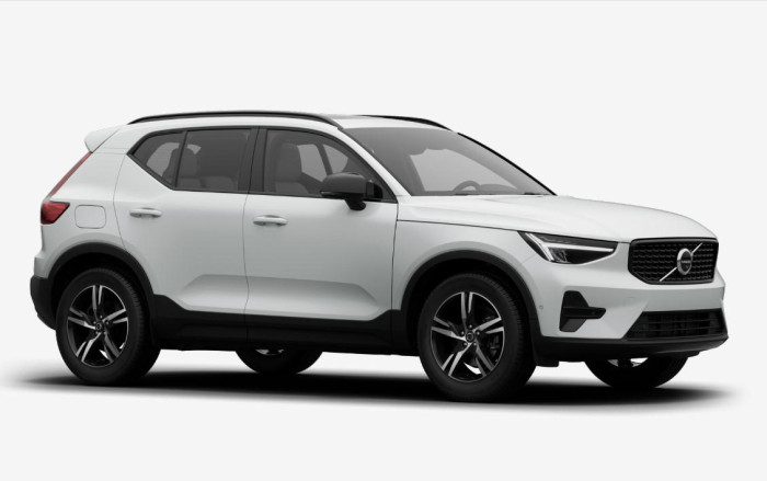 Volvo XC40 B3 AUT DARK PLUS