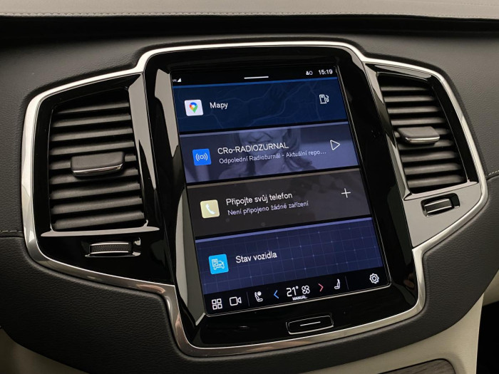 Volvo XC90 B5 AWD ULTIMATE REZERVACE