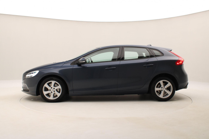 Volvo V40 D2 MOMENTUM AUT NAVIGACE 2.0 d Momentum