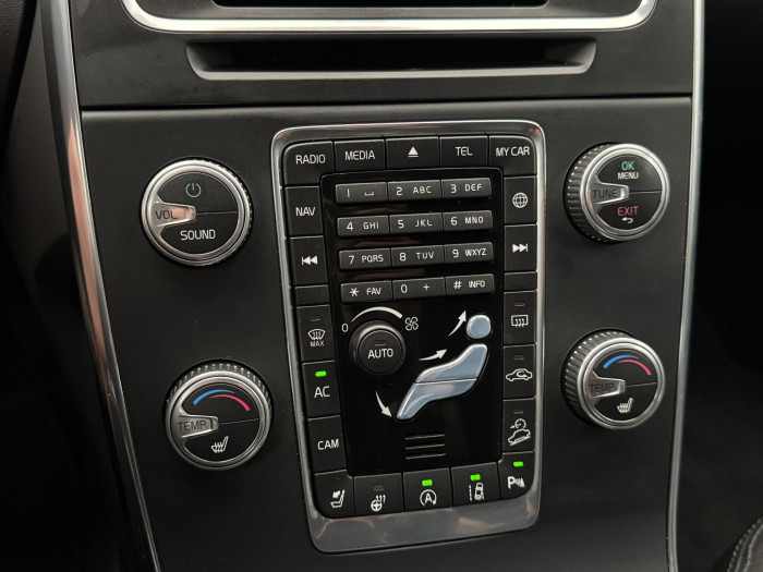 Volvo V60 CC D4 AWD SUMMUM AUT 2.4 d CC CC Summum