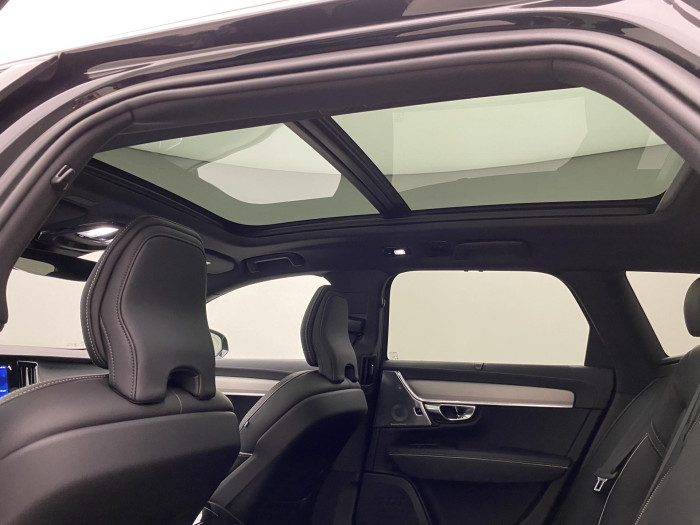 Volvo V90 T6 AWD PLUG-IN DARK ULTRA