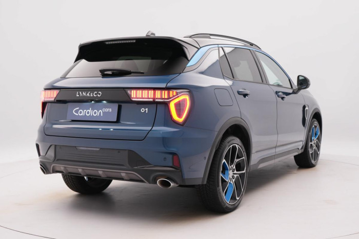 Lynk & Co 01 PHEV DCT AUT 1.maj. REZERVACE